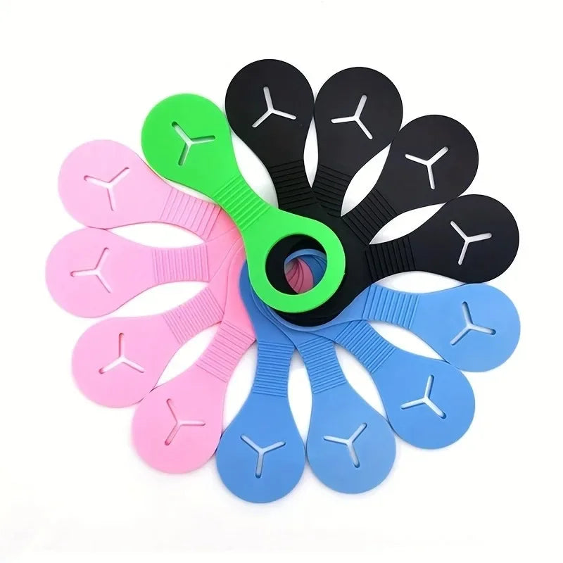 Silicone Dog Poop Bag Holder Leash Clip Pet Poop Bag Dispenser Hands-Free Clip Dog Products Outdoor Travel Pet Waste Bag Holder